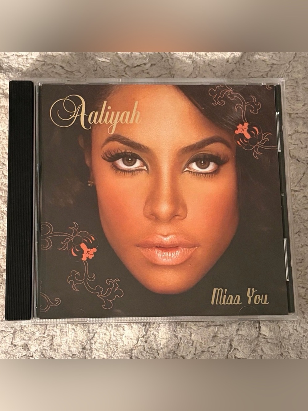 Aaliyah 💋🤎 CD Single
Miss You (2003)